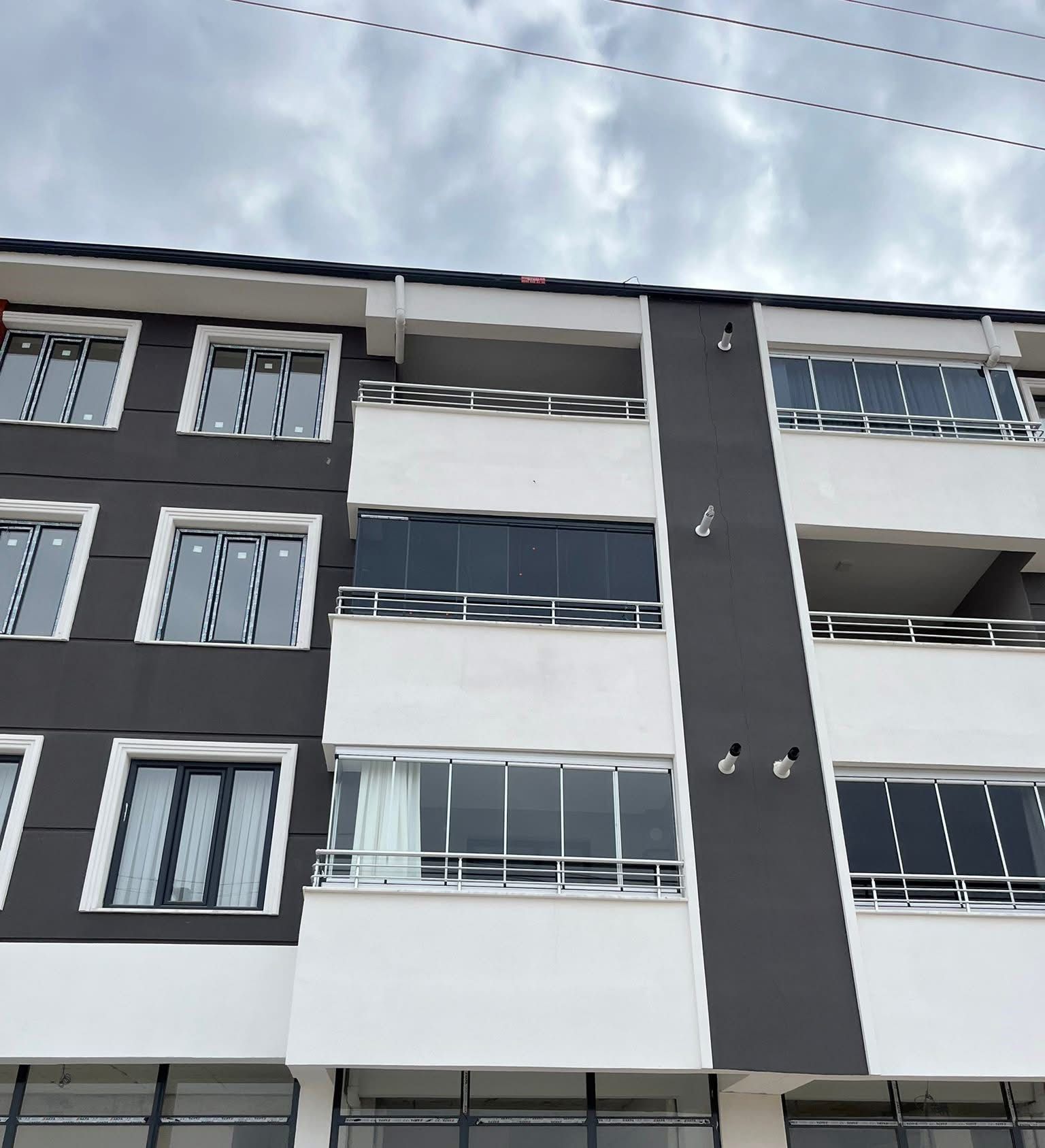 Merkezde satılık daire 